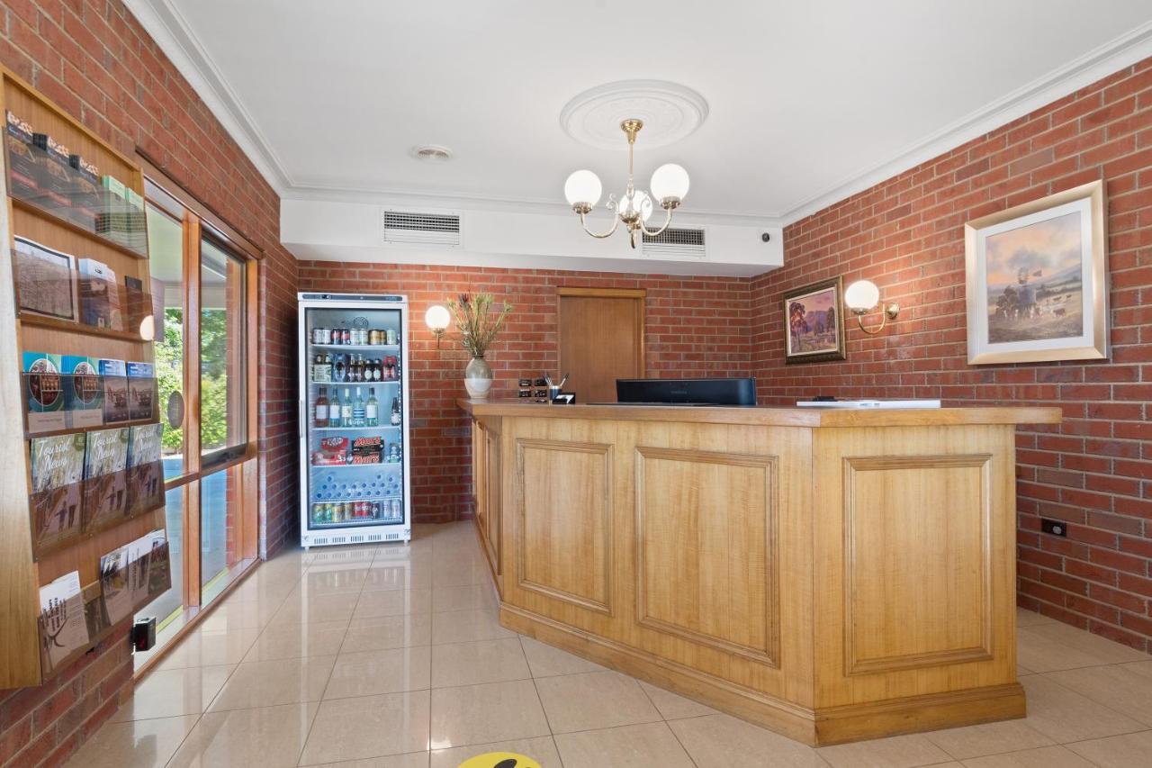 Burke And Wills Motor Inn Swan Hill Extérieur photo