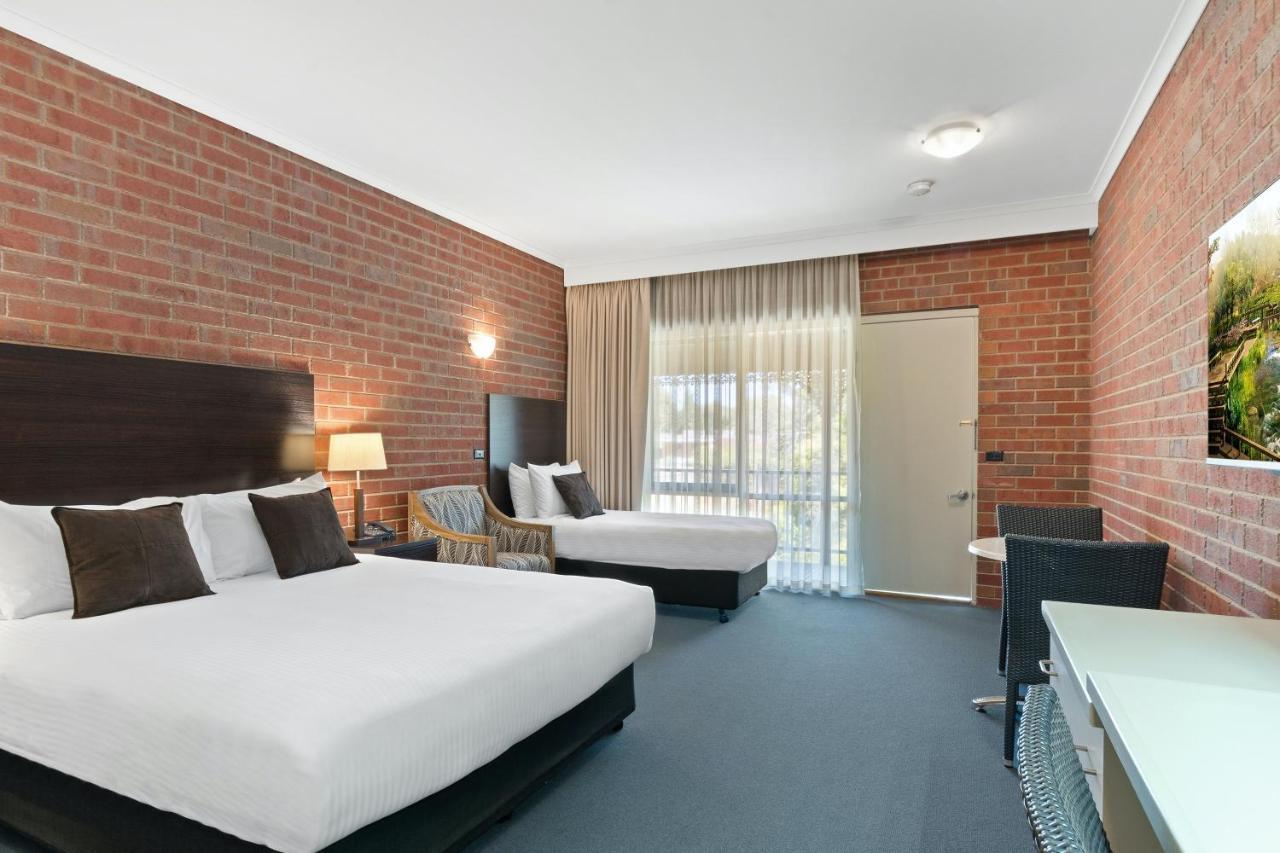 Burke And Wills Motor Inn Swan Hill Extérieur photo