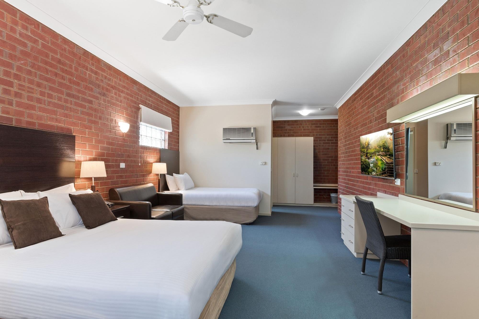 Burke And Wills Motor Inn Swan Hill Extérieur photo