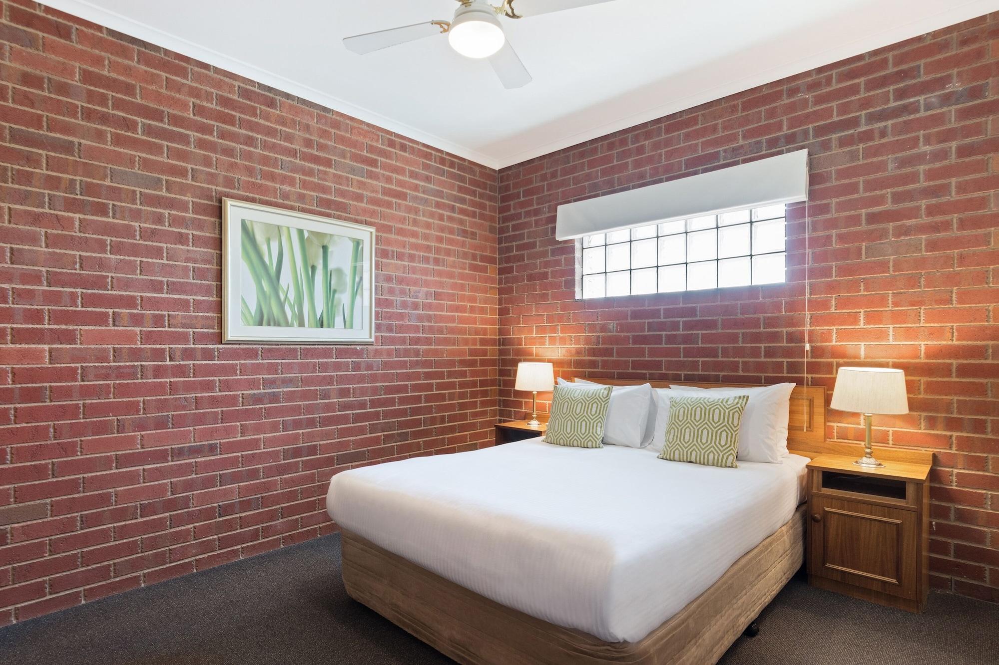 Burke And Wills Motor Inn Swan Hill Extérieur photo